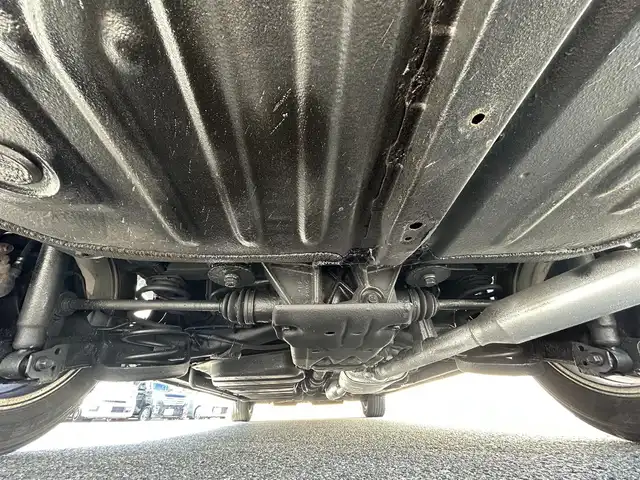 トヨタ エスクァイア Xi 山形県 2018(平30)年 9.2万km ブラック 禁煙車/ワンオーナー/4WD/社外メモリーナビ/・フルセグTV/AM/FM/DVD/Bluetooth/クルーズコントロール/アイドリングストップ/プリクラッシュセーフティ/先行車発進告知/車線逸脱警報/横滑り防止装置/盗難防止装置/LEDヘッドライト/オートライト/オートハイビーム/フロントフォグランプ/片側パワースライドドア/フリップダウンモニター/寒冷地仕様/純正フロアマット/純正ドアバイザー/ETC/冬タイヤ積み込み