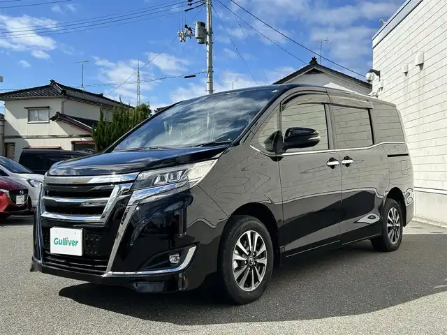 トヨタ エスクァイア Xi 山形県 2018(平30)年 9.2万km ブラック 禁煙車/ワンオーナー/4WD/社外メモリーナビ/・フルセグTV/AM/FM/DVD/Bluetooth/クルーズコントロール/アイドリングストップ/プリクラッシュセーフティ/先行車発進告知/車線逸脱警報/横滑り防止装置/盗難防止装置/LEDヘッドライト/オートライト/オートハイビーム/フロントフォグランプ/片側パワースライドドア/フリップダウンモニター/寒冷地仕様/純正フロアマット/純正ドアバイザー/ETC/冬タイヤ積み込み