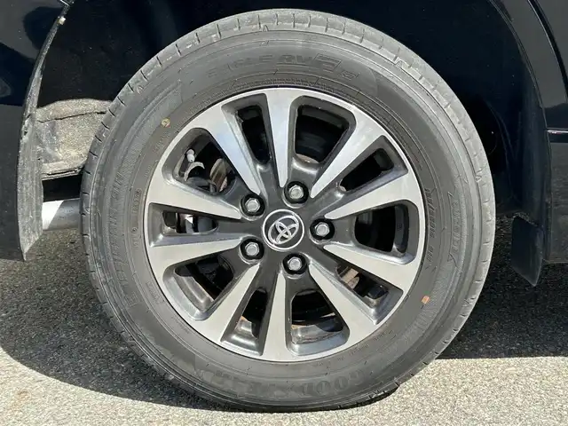 トヨタ エスクァイア Xi 山形県 2018(平30)年 9.2万km ブラック 禁煙車/ワンオーナー/4WD/社外メモリーナビ/・フルセグTV/AM/FM/DVD/Bluetooth/クルーズコントロール/アイドリングストップ/プリクラッシュセーフティ/先行車発進告知/車線逸脱警報/横滑り防止装置/盗難防止装置/LEDヘッドライト/オートライト/オートハイビーム/フロントフォグランプ/片側パワースライドドア/フリップダウンモニター/寒冷地仕様/純正フロアマット/純正ドアバイザー/ETC/冬タイヤ積み込み