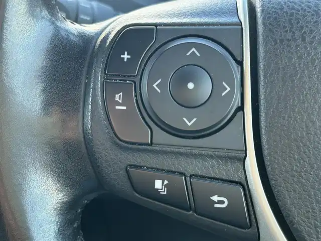 トヨタ エスクァイア Xi 山形県 2018(平30)年 9.2万km ブラック 禁煙車/ワンオーナー/4WD/社外メモリーナビ/・フルセグTV/AM/FM/DVD/Bluetooth/クルーズコントロール/アイドリングストップ/プリクラッシュセーフティ/先行車発進告知/車線逸脱警報/横滑り防止装置/盗難防止装置/LEDヘッドライト/オートライト/オートハイビーム/フロントフォグランプ/片側パワースライドドア/フリップダウンモニター/寒冷地仕様/純正フロアマット/純正ドアバイザー/ETC/冬タイヤ積み込み