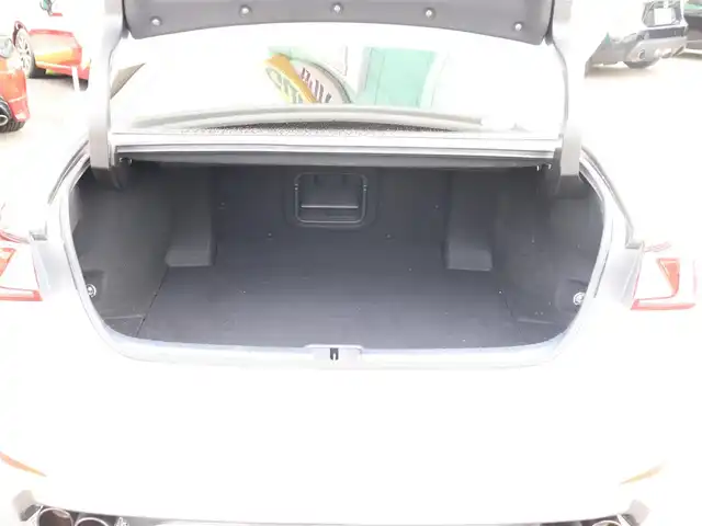 レクサス ＥＳ 300h Fスポーツ 神奈川県 2019(令1)年 1.1万km ホワイトノーヴァガラスフレーク ワンオーナー/サンルーフ/赤レザーシート/マークレビンソン/純正ナビ/バックカメラ/フルセグテレビ/パワートランク/ヘッドアップディスプレイ/フロントリップ/サイド、リアアンダーエアロ/ブラインドスポットモニター/デジタルインナーミラー/ヘッドアップディスプレイ/保証書/カードキー/記録(R.1.2.3.4.6)