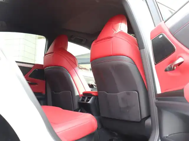 レクサス ＥＳ 300h Fスポーツ 神奈川県 2019(令1)年 1.1万km ホワイトノーヴァガラスフレーク ワンオーナー/サンルーフ/赤レザーシート/マークレビンソン/純正ナビ/バックカメラ/フルセグテレビ/パワートランク/ヘッドアップディスプレイ/フロントリップ/サイド、リアアンダーエアロ/ブラインドスポットモニター/デジタルインナーミラー/ヘッドアップディスプレイ/保証書/カードキー/記録(R.1.2.3.4.6)