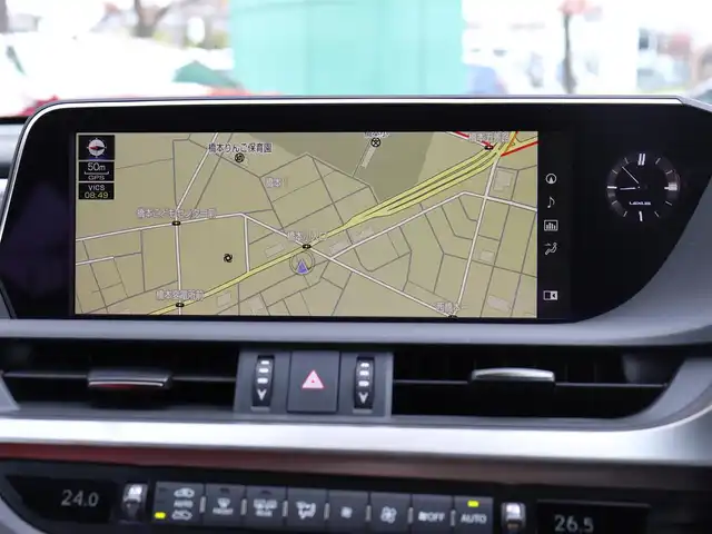 レクサス ＥＳ 300h Fスポーツ 神奈川県 2019(令1)年 1.1万km ホワイトノーヴァガラスフレーク ワンオーナー/サンルーフ/赤レザーシート/マークレビンソン/純正ナビ/バックカメラ/フルセグテレビ/パワートランク/ヘッドアップディスプレイ/フロントリップ/サイド、リアアンダーエアロ/ブラインドスポットモニター/デジタルインナーミラー/ヘッドアップディスプレイ/保証書/カードキー/記録(R.1.2.3.4.6)