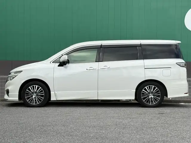日産 エルグランド 250ハイウェイスターS 千葉県 2016(平28)年 5.7万km ブリリアントホワイトパール 純正ナビTV/CD/BT/AUX（MJ116D-W）/両側パワースライド/純正フロントリップスポイラー/社外レーダー探知機（PRE-X111）/オットマン/クルーズコントール/オートライト/ＥＴＣ/社外ドライブレコーダー前方/スペアキー1本/後席サンシェード/ドアバイザー/純正フロアマット