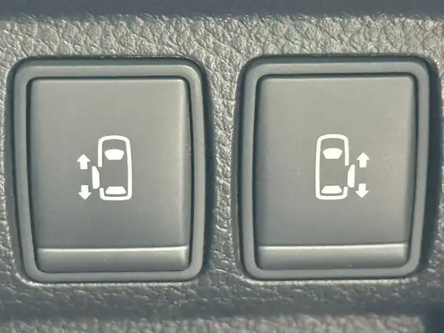 日産 エルグランド 250ハイウェイスターS 千葉県 2016(平28)年 5.7万km ブリリアントホワイトパール 純正ナビTV/CD/BT/AUX（MJ116D-W）/両側パワースライド/純正フロントリップスポイラー/社外レーダー探知機（PRE-X111）/オットマン/クルーズコントール/オートライト/ＥＴＣ/社外ドライブレコーダー前方/スペアキー1本/後席サンシェード/ドアバイザー/純正フロアマット