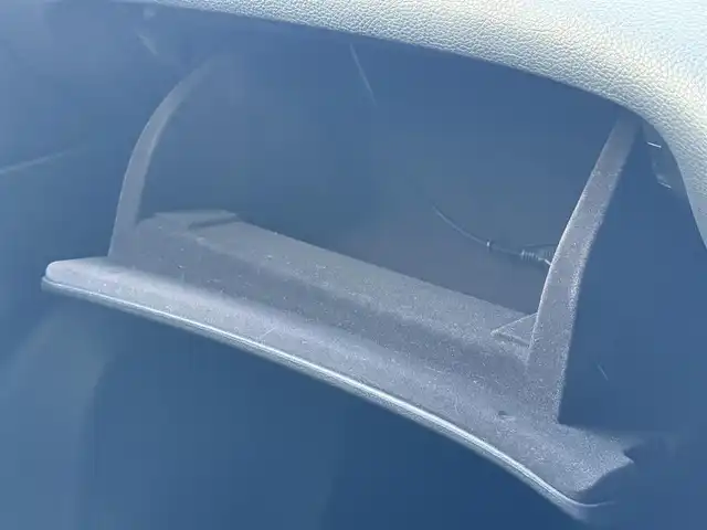 日産 エルグランド 250ハイウェイスターS 千葉県 2016(平28)年 5.7万km ブリリアントホワイトパール 純正ナビTV/CD/BT/AUX（MJ116D-W）/両側パワースライド/純正フロントリップスポイラー/社外レーダー探知機（PRE-X111）/オットマン/クルーズコントール/オートライト/ＥＴＣ/社外ドライブレコーダー前方/スペアキー1本/後席サンシェード/ドアバイザー/純正フロアマット