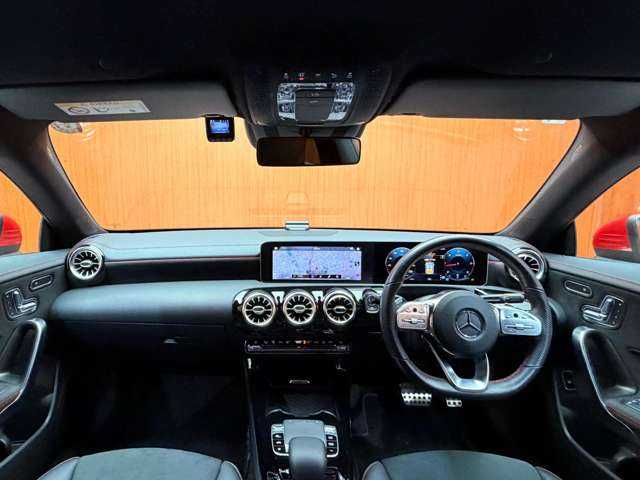 メルセデス・ベンツ ＣＬＡ２００ｄ AMGライン 千葉県 2020(令2)年 3.3万km ジュピターレッド ＡＣＣ　/半革シート　/ナビ　/ＴＶ　/Ｂカメラ　/Ｂｌｕｅｔｏｏｔｈ接続　/電動シート　/シートヒーター　/ＬＥＤヘッドライト　/ハイビームアシスト　/ＡＭＧ１８インチＡＷ　/衝突軽減Ｂ　/ＢＳＭ　/ＬＫＡ　/ＥＴＣ　/ドラレコ