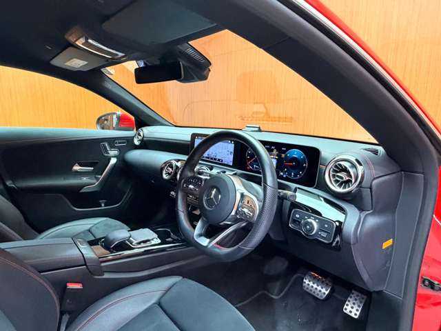 メルセデス・ベンツ ＣＬＡ２００ｄ AMGライン 千葉県 2020(令2)年 3.3万km ジュピターレッド ＡＣＣ　/半革シート　/ナビ　/ＴＶ　/Ｂカメラ　/Ｂｌｕｅｔｏｏｔｈ接続　/電動シート　/シートヒーター　/ＬＥＤヘッドライト　/ハイビームアシスト　/ＡＭＧ１８インチＡＷ　/衝突軽減Ｂ　/ＢＳＭ　/ＬＫＡ　/ＥＴＣ　/ドラレコ