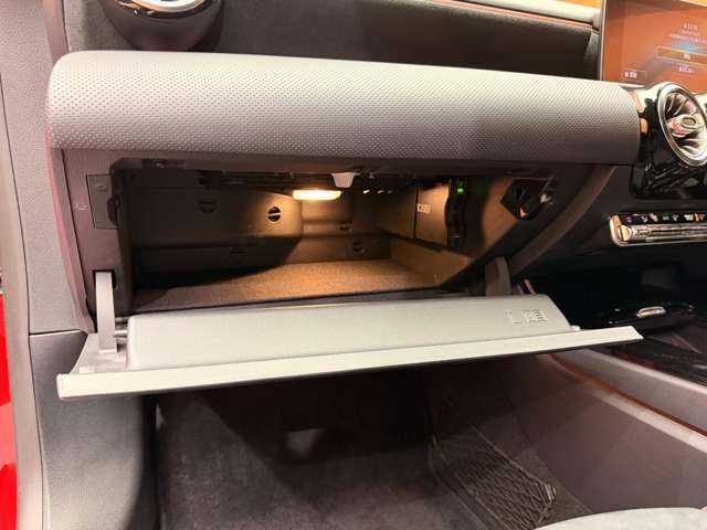 メルセデス・ベンツ ＣＬＡ２００ｄ AMGライン 千葉県 2020(令2)年 3.3万km ジュピターレッド ＡＣＣ　/半革シート　/ナビ　/ＴＶ　/Ｂカメラ　/Ｂｌｕｅｔｏｏｔｈ接続　/電動シート　/シートヒーター　/ＬＥＤヘッドライト　/ハイビームアシスト　/ＡＭＧ１８インチＡＷ　/衝突軽減Ｂ　/ＢＳＭ　/ＬＫＡ　/ＥＴＣ　/ドラレコ