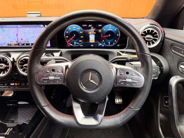 メルセデス・ベンツ ＣＬＡ２００ｄ AMGライン 千葉県 2020(令2)年 3.3万km ジュピターレッド ＡＣＣ　/半革シート　/ナビ　/ＴＶ　/Ｂカメラ　/Ｂｌｕｅｔｏｏｔｈ接続　/電動シート　/シートヒーター　/ＬＥＤヘッドライト　/ハイビームアシスト　/ＡＭＧ１８インチＡＷ　/衝突軽減Ｂ　/ＢＳＭ　/ＬＫＡ　/ＥＴＣ　/ドラレコ