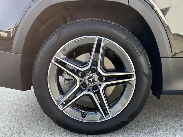 メルセデス・ベンツ Ｍ・ベンツ ＧＬＢ２００ｄ 4マチック AMGライン 東京都 2023(令5)年 0.7万km 黒 純正ナビ/360°カメラ/サンルーフ/レザーシート/ヘッドアップディスプレイ/ETC2.0/衝突軽減ブレーキ/アダプティブクルーズコントロール/純正19インチアルミホイール/フルセグTV/ドライブレコーダー/シートヒーター/ワンオーナー