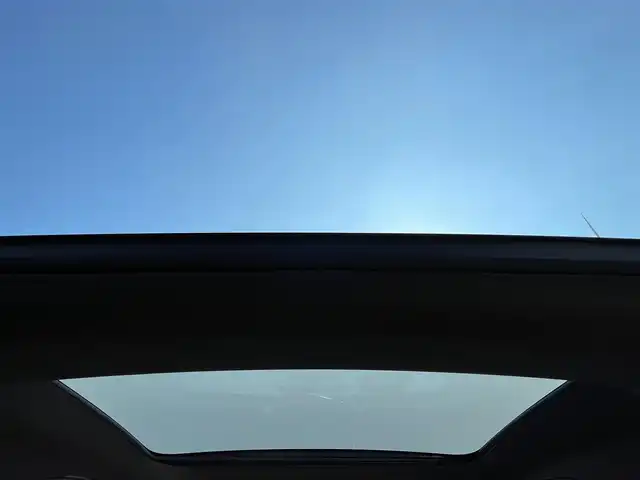 メルセデス・ベンツ Ｍ・ベンツ ＧＬＢ２００ｄ 4マチック AMGライン 東京都 2023(令5)年 0.7万km 黒 純正ナビ/360°カメラ/サンルーフ/レザーシート/ヘッドアップディスプレイ/ETC2.0/衝突軽減ブレーキ/アダプティブクルーズコントロール/純正19インチアルミホイール/フルセグTV/ドライブレコーダー/シートヒーター/ワンオーナー