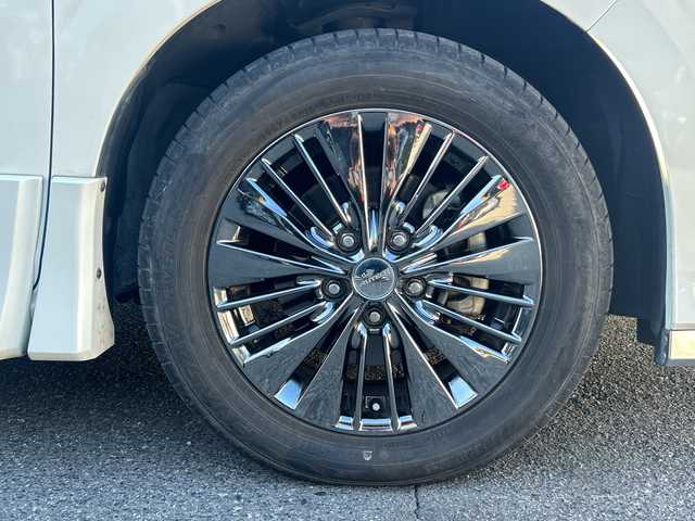 日産 セレナ 大阪府 2016(平28)年 5.5万km ブリリアントホワイトパール 純正9インチSDナビ（フルセグ/BT/DVD/CD)/純正後席モニター/プロパイロット/両側パワースライドドア/バックカメラ/衝突被害軽減システム/レーンキープアシスト/横滑り防止装置/オートマチックハイビーム/コーナーセンサー/アイドリングストップ/純正AW（AUTECH)/純正フロアマット/純正LEDライト/フロントフォグランプ/ビルトインETC/ドライブレコーダー/スペアキー1本