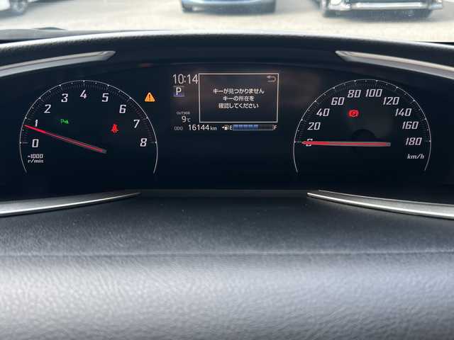 トヨタ シエンタ G 大阪府 2021(令3)年 1.7万km シルバーM ワンオーナー/7インチメモリナビ（KENEOOD：TZ-NAV11K）/・バックカメラ/・ワンセグナビ/・CD/DVD/・AM/FM/BT/【安全装備】/トヨタセーフティーセンス/・プリクラッシュセーフティ（歩行者【昼】検知機能付衝突回避支援タイプ）/・レーンディパーチャーアラート/・オートマチックハイビーム/先行車発進告知機能/ドライブスタートコントロール/インテリジェントクリアランスソナー［パーキングサポートブレーキ（静止物）］/SRSエアバッグ（運転席/助手席）/【その他主要装備】/両側パワースライドドア/LEDヘッドライト/プッシュスタート/・スマートキー/革巻きステアリング/・ステアリングスイッチ/USB入力端子（前２つ）/前方ドライブレコーダー/ETC/スペアキー1本/保証書/取扱説明書/記録簿（R6）