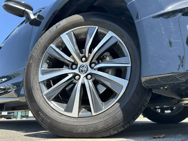 トヨタ ハリアー G 愛媛県 2022(令4)年 7.1万km ブラック 禁煙車/ワンオーナー/登録時走行距離：70904km/純正ディスプレイオーディオ/フルセグTV/Bluetooth/バックカメラ/デジタルインナーミラー/ドライブレコーダー/ビルトインETC/衝突被害軽減システム/クリアランスソナー/横滑り防止装置/レーンキープアシスト/レーダークルーズコントロール/LEDヘッドライト/フォグランプ/オートライト/オートマチックハイビーム/ハーフレザーシート/運転席パワーシート/パワーバックドア/スマホスタンド/エンジンスタートボタン/スマートキー/純正フロアマット/純正18インチアルミホイール/MODELLISTAエアロ(F.S.R)