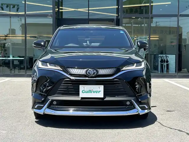 トヨタ ハリアー G 愛媛県 2022(令4)年 7.1万km ブラック 禁煙車/ワンオーナー/登録時走行距離：70904km/純正ディスプレイオーディオ/フルセグTV/Bluetooth/バックカメラ/デジタルインナーミラー/ドライブレコーダー/ビルトインETC/衝突被害軽減システム/クリアランスソナー/横滑り防止装置/レーンキープアシスト/レーダークルーズコントロール/LEDヘッドライト/フォグランプ/オートライト/オートマチックハイビーム/ハーフレザーシート/運転席パワーシート/パワーバックドア/スマホスタンド/エンジンスタートボタン/スマートキー/純正フロアマット/純正18インチアルミホイール/MODELLISTAエアロ(F.S.R)