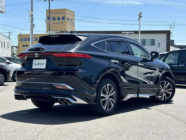トヨタ ハリアー G 愛媛県 2022(令4)年 7.1万km ブラック 禁煙車/ワンオーナー/登録時走行距離：70904km/純正ディスプレイオーディオ/フルセグTV/Bluetooth/バックカメラ/デジタルインナーミラー/ドライブレコーダー/ビルトインETC/衝突被害軽減システム/クリアランスソナー/横滑り防止装置/レーンキープアシスト/レーダークルーズコントロール/LEDヘッドライト/フォグランプ/オートライト/オートマチックハイビーム/ハーフレザーシート/運転席パワーシート/パワーバックドア/スマホスタンド/エンジンスタートボタン/スマートキー/純正フロアマット/純正18インチアルミホイール/MODELLISTAエアロ(F.S.R)
