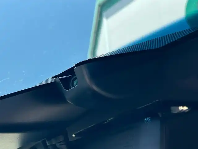 トヨタ ハリアー G 愛媛県 2022(令4)年 7.1万km ブラック 禁煙車/ワンオーナー/登録時走行距離：70904km/純正ディスプレイオーディオ/フルセグTV/Bluetooth/バックカメラ/デジタルインナーミラー/ドライブレコーダー/ビルトインETC/衝突被害軽減システム/クリアランスソナー/横滑り防止装置/レーンキープアシスト/レーダークルーズコントロール/LEDヘッドライト/フォグランプ/オートライト/オートマチックハイビーム/ハーフレザーシート/運転席パワーシート/パワーバックドア/スマホスタンド/エンジンスタートボタン/スマートキー/純正フロアマット/純正18インチアルミホイール/MODELLISTAエアロ(F.S.R)