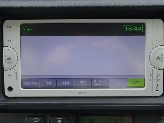 トヨタ アクア G 静岡県 2012(平24)年 7.2万km ライムホワイトパールクリスタルシャイン ワンオーナー／禁煙車/純正SDナビ/　CD/SD/BT/AUX/ワンセグTV/社外ETC/スマートキー/プッシュスタート/木目調パネル加飾/純正フットイルミネーション/ハロゲンヘッドライト/オートライト/純正フロアマット／ドアバイザー/取扱説明書/保証書