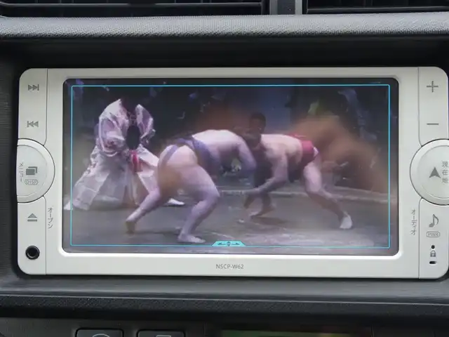 トヨタ アクア G 静岡県 2012(平24)年 7.2万km ライムホワイトパールクリスタルシャイン ワンオーナー／禁煙車/純正SDナビ/　CD/SD/BT/AUX/ワンセグTV/社外ETC/スマートキー/プッシュスタート/木目調パネル加飾/純正フットイルミネーション/ハロゲンヘッドライト/オートライト/純正フロアマット／ドアバイザー/取扱説明書/保証書