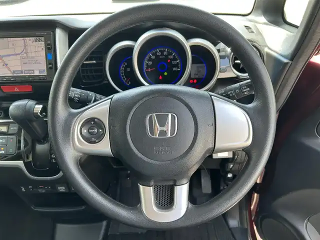 ホンダ Ｎ ＢＯＸ カスタム G Lパッケージ 福岡県 2016(平28)年 6.4万km プレミアムディープロッソパール 純正ナビ（vxm-174csi）/（AM/FM/BT/CD/DVD/ワンセグTV)/前席ヒートヒーター/前後ドライブレコーダー/ビルトインETC/バックカメラ/両側スライドドア/片側パワースライドドア/純正14インチアルミホイール/純正フロアマット/横滑り防止システム/プッシュスタート/スマートキー/スペア×１/ドアバイザー/オートライト/フォグライト/保証書/取扱説明書