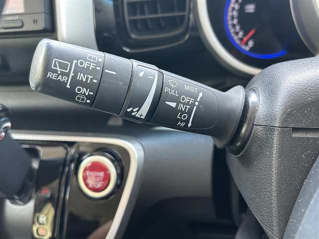 ホンダ Ｎ ＢＯＸ カスタム G Lパッケージ 福岡県 2016(平28)年 6.4万km プレミアムディープロッソパール 純正ナビ（vxm-174csi）/（AM/FM/BT/CD/DVD/ワンセグTV)/前席ヒートヒーター/前後ドライブレコーダー/ビルトインETC/バックカメラ/両側スライドドア/片側パワースライドドア/純正14インチアルミホイール/純正フロアマット/横滑り防止システム/プッシュスタート/スマートキー/スペア×１/ドアバイザー/オートライト/フォグライト/保証書/取扱説明書