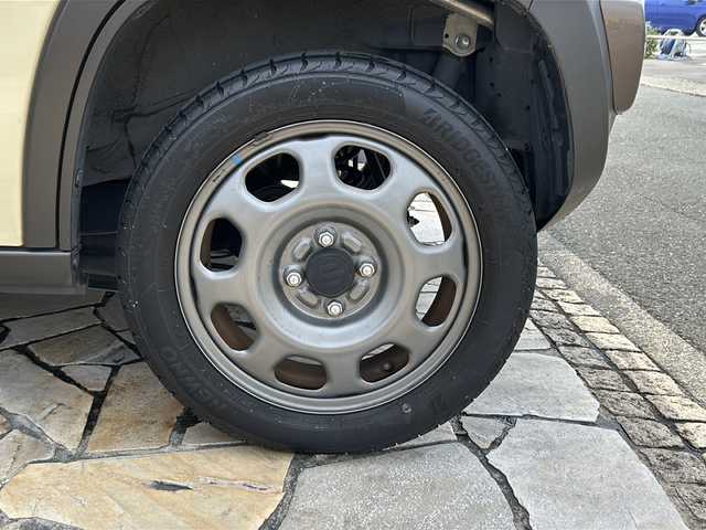 スズキ ハスラー ワンダラー 静岡県 2019(平31)年 3.9万km シフォンアイボリーメタリック/ウッディブラウン2トーンルーフ 主要装備/・純正ディスプレイオーディオ/・バックモニター/・Bluetooth/・ルーフレール/・ドライブレコーダー/・前席シートヒーター/・ハーフレザーシート/・衝突被害軽減システム/・レーンキープアシスト/・アイドリングストップ/・ルーフレール/・純正フロアマット/・ドアバイザー/・ステアリングスイッチ/・DVD