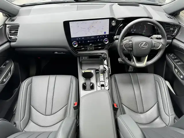 レクサス ＮＸ 350h Fスポーツ 滋賀県 2022(令4)年 2.5万km ソニッククロム 禁煙車/パノラマルーフ/ルーフレール/純正ナビ/【Bluetooth/Apple Car Play/Android Auto】/パノラミックビューモニター/ETC2.0/前後ドライブレコーダー/“F SPORT”専用オレンジブレーキキャリパー/黒レザーシート/パワーシート/シートヒーター/シートベンチレーション/ハンドルヒーター/ＢＳＭ/ヘッドアップディスプレイ/パワーバックドア