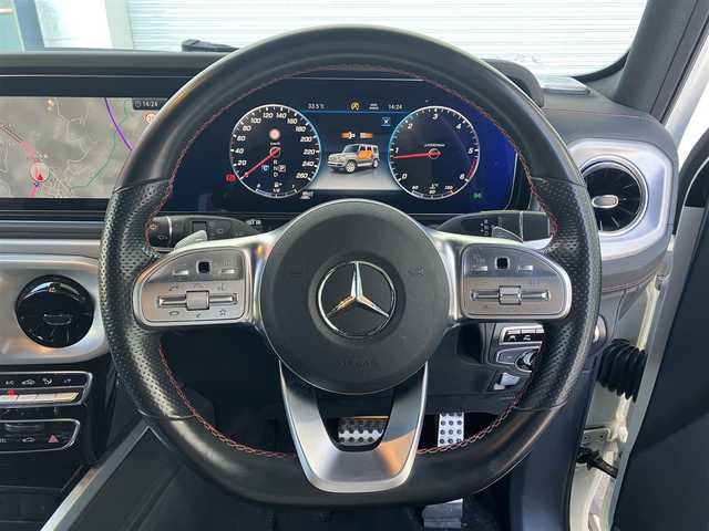 メルセデス・ベンツ ゲレンデヴァーゲン Ｇ３５０ｄ AMGライン 高知県 2020(令2)年 5.3万km 白 純正ナビ/Bluetooth/フルセグ/AM/FM/バックカメラ/全方位カメラ/ガラスルーフ/ETC2.0/ドライブレコーダー/クルーズコントロール/ターボ/HIDヘッドライト/４WD/コーナーセンサー/センターデフロック/ワンオーナー/MTモード付AT/プッシュスタート/スペアキー/スマートキー/純正フロアマット/純正20インチアルミホイール/パワーシート/シートヒーター/レザーシート/オートライト/盗難防止装置