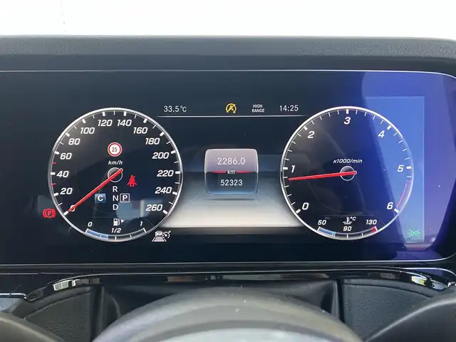 メルセデス・ベンツ ゲレンデヴァーゲン Ｇ３５０ｄ AMGライン 高知県 2020(令2)年 5.3万km 白 純正ナビ/Bluetooth/フルセグ/AM/FM/バックカメラ/全方位カメラ/ガラスルーフ/ETC2.0/ドライブレコーダー/クルーズコントロール/ターボ/HIDヘッドライト/４WD/コーナーセンサー/センターデフロック/ワンオーナー/MTモード付AT/プッシュスタート/スペアキー/スマートキー/純正フロアマット/純正20インチアルミホイール/パワーシート/シートヒーター/レザーシート/オートライト/盗難防止装置