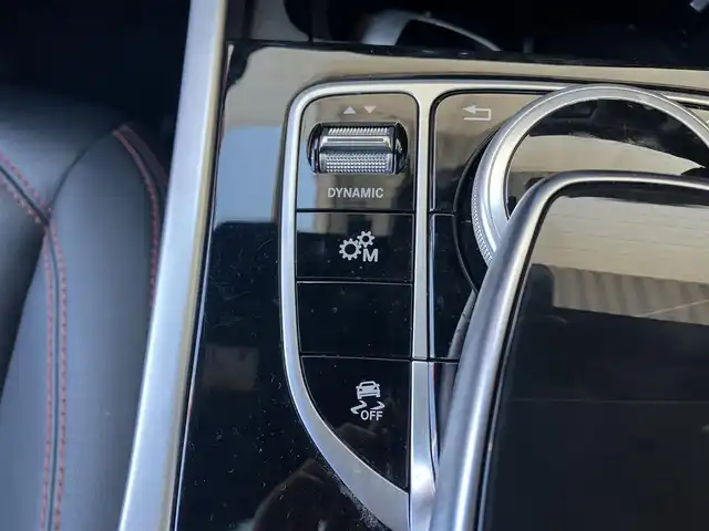 メルセデス・ベンツ ゲレンデヴァーゲン Ｇ３５０ｄ AMGライン 高知県 2020(令2)年 5.3万km 白 純正ナビ/Bluetooth/フルセグ/AM/FM/バックカメラ/全方位カメラ/ガラスルーフ/ETC2.0/ドライブレコーダー/クルーズコントロール/ターボ/HIDヘッドライト/４WD/コーナーセンサー/センターデフロック/ワンオーナー/MTモード付AT/プッシュスタート/スペアキー/スマートキー/純正フロアマット/純正20インチアルミホイール/パワーシート/シートヒーター/レザーシート/オートライト/盗難防止装置