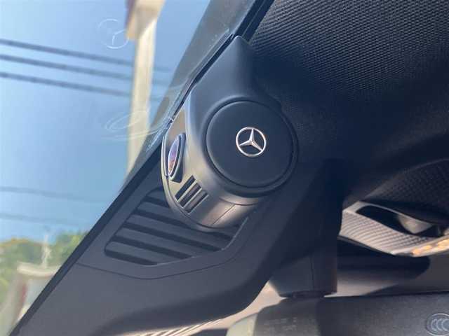 メルセデス・ベンツ ゲレンデヴァーゲン Ｇ３５０ｄ AMGライン 和歌山県 2020(令2)年 5.3万km 白 純正ナビ/Bluetooth/フルセグ/AM/FM/バックカメラ/全方位カメラ/ガラスルーフ/ETC2.0/ドライブレコーダー/クルーズコントロール/ターボ/HIDヘッドライト/４WD/コーナーセンサー/センターデフロック/ワンオーナー/MTモード付AT/プッシュスタート/スペアキー/スマートキー/純正フロアマット/純正20インチアルミホイール/パワーシート/シートヒーター/レザーシート/オートライト/盗難防止装置