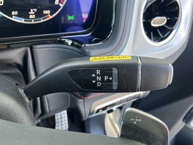 メルセデス・ベンツ ゲレンデヴァーゲン Ｇ３５０ｄ AMGライン 和歌山県 2020(令2)年 5.3万km 白 純正ナビ/Bluetooth/フルセグ/AM/FM/バックカメラ/全方位カメラ/ガラスルーフ/ETC2.0/ドライブレコーダー/クルーズコントロール/ターボ/HIDヘッドライト/４WD/コーナーセンサー/センターデフロック/ワンオーナー/MTモード付AT/プッシュスタート/スペアキー/スマートキー/純正フロアマット/純正20インチアルミホイール/パワーシート/シートヒーター/レザーシート/オートライト/盗難防止装置