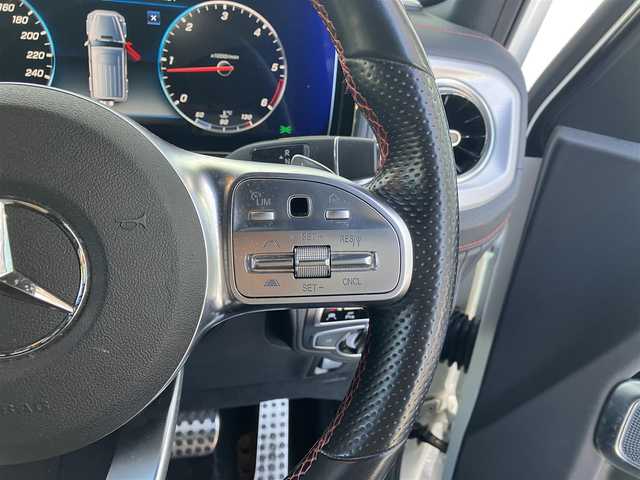 メルセデス・ベンツ ゲレンデヴァーゲン Ｇ３５０ｄ AMGライン 和歌山県 2020(令2)年 5.3万km 白 純正ナビ/Bluetooth/フルセグ/AM/FM/バックカメラ/全方位カメラ/ガラスルーフ/ETC2.0/ドライブレコーダー/クルーズコントロール/ターボ/HIDヘッドライト/４WD/コーナーセンサー/センターデフロック/ワンオーナー/MTモード付AT/プッシュスタート/スペアキー/スマートキー/純正フロアマット/純正20インチアルミホイール/パワーシート/シートヒーター/レザーシート/オートライト/盗難防止装置