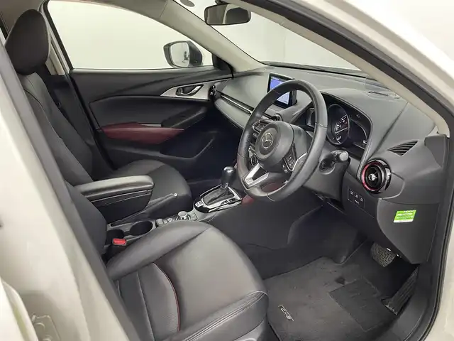マツダ ＣＸ－３ 20S プロアクティブ 福島県 2017(平29)年 6万km スノーフレイクホワイトパールマイカ 純正ＳＤナビゲーション　/【AM/FM/DVD/CD/Bluetooth/フルセグ/AUX】/衝突軽減システム　/・BSM/・車線逸脱警報/・標識認識機能/・レーダークルーズコントロール/・コーナーセンサー/・ヘッドアップディスプレイ/バックカメラ　/ドライブレコーダー　/ＥＴＣ　/ハーフレザーシート/ステアリングスイッチ　/・革巻きステアリング　/・チルトステアリング　/プッシュスタート　/・スマートキー/・スペアキー/プッシュスタート/・スマートキー/・スペアキー/LEDライト/・オートライト/取扱説明書/・保証書