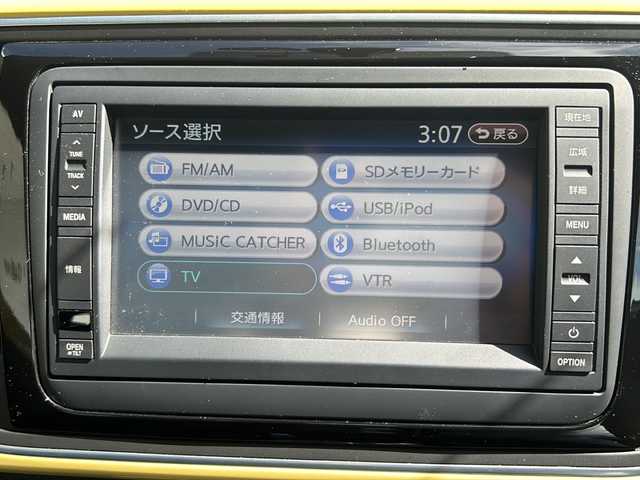フォルクスワーゲン ザ・ビートル デザイン レザーパッケージ 福井県 2013(平25)年 4.1万km 黄 リモコンキー/ドライブレコーダ/ETC/パドルスイッチ/ステアリングスイッチ/純正ナビゲーション/フルセグテレビ/CD/DVD/ミュージックキャッチャー/シートヒーター/本革シート黒/純正HIDヘッドライト/純正17インチアルミホイール/純正フロアマット/電動格納ミラー