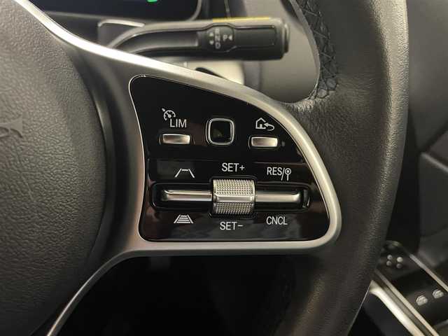 メルセデス・ベンツ ＧＬＢ２００ｄ 静岡県 2020(令2)年 5万km ポーラホワイト ナビ　360°カメラ TV　BT　USB /ハーフレザーシートヒーター /マッサージシート /ACC LKA BSM ETC2.0 /パワーバックドア /自動駐車 /パドルシフト /LEDライト /ドラレコ /アイドリングストップ /スペアキー