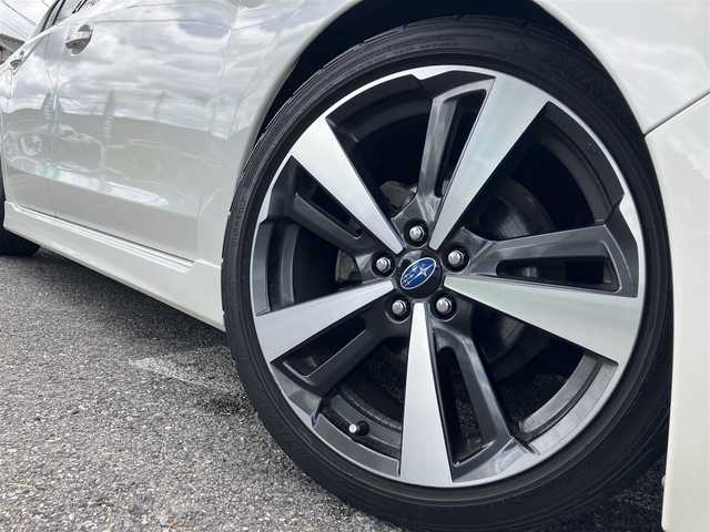 スバル インプレッサ Ｇ４ 1．6i－L 広島県 2015(平27)年 7.7万km クリスタルホワイトP 社外ナビ・フルセグTV/Bluetooth/HIDライト/ブリッツ車高調/柿本マフラー/カーボントランクスポイラー/バックカメラ/ETC/スマートキー/純正OPグリル