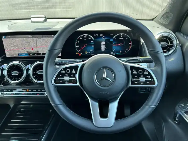 メルセデス・ベンツ Ｍ・ベンツ ＧＬＢ２００ｄ 4マチック 道東・釧路十勝 2021(令3)年 2.7万km コスモスブラック ４WD/純正ナビ/　　BT/Type-C/フルセグ/全方位カメラ/純正ETC2.0/前後ドライブレコーダー/デジタルインナーミラー（ドラレコ連動型）/レーダーセーフティパッケージ/アクティブブレーキアシスト/アクティブレーンキーピングアシスト/ブラインドスポットアシスト/アクティブステアリングアシスト/アダプティブクルーズコントロール/ハーフレザーシート/前席パワーシート/前席シートヒーター/パワーバックドア/ワイヤレス充電/LEDヘッドライト/純正18インチAW/純正フロアマット/取扱説明書/保証書