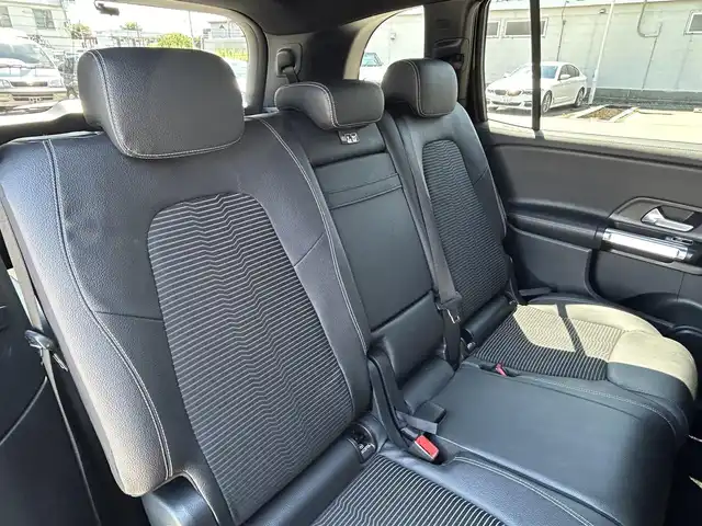 メルセデス・ベンツ Ｍ・ベンツ ＧＬＢ２００ｄ 4マチック 道東・釧路十勝 2021(令3)年 2.7万km コスモスブラック ４WD/純正ナビ/　　BT/Type-C/フルセグ/全方位カメラ/純正ETC2.0/前後ドライブレコーダー/デジタルインナーミラー（ドラレコ連動型）/レーダーセーフティパッケージ/アクティブブレーキアシスト/アクティブレーンキーピングアシスト/ブラインドスポットアシスト/アクティブステアリングアシスト/アダプティブクルーズコントロール/ハーフレザーシート/前席パワーシート/前席シートヒーター/パワーバックドア/ワイヤレス充電/LEDヘッドライト/純正18インチAW/純正フロアマット/取扱説明書/保証書