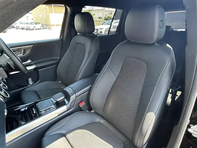 メルセデス・ベンツ Ｍ・ベンツ ＧＬＢ２００ｄ 4マチック 道東・釧路十勝 2021(令3)年 2.7万km コスモスブラック ４WD/純正ナビ/　　BT/Type-C/フルセグ/全方位カメラ/純正ETC2.0/前後ドライブレコーダー/デジタルインナーミラー（ドラレコ連動型）/レーダーセーフティパッケージ/アクティブブレーキアシスト/アクティブレーンキーピングアシスト/ブラインドスポットアシスト/アクティブステアリングアシスト/アダプティブクルーズコントロール/ハーフレザーシート/前席パワーシート/前席シートヒーター/パワーバックドア/ワイヤレス充電/LEDヘッドライト/純正18インチAW/純正フロアマット/取扱説明書/保証書