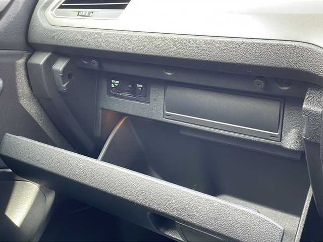 フォルクスワーゲン ＶＷ Ｔ－ロック TSI スタイル デザインPKG 東京都 2021(令3)年 1.9万km ピュアホワイト 2トーンカラールーフ(ブラック)/ターボ/プリクラッシュブレーキシステム/ブラインドスポットディテクション(BSM)/アダプティブクルーズコントロール(ACC)/Discover Mediaパッケージ/・純正8インチSSDナビ/・Bluetoothオーディオ/・AppleCarPlay/AndroidAuto/・MirrorLink対応/バックカメラ/純正ドライブレコーダー(前/後)/ビルトインETC2.0車載器/MicroUSB入力端子×2/LEDヘッドランプ/電動テールゲートドア/純正17インチアルミホイール/スマートキー/取説(車両/ドライブレコーダー)