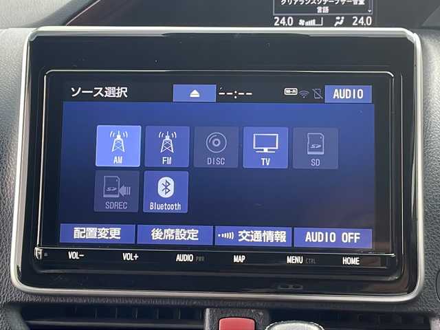 トヨタ ヴォクシー ZS 煌Ⅱ 京都府 2020(令2)年 3.6万km ホワイトパールクリスタルシャイン モデリスタフロントエアロ　純正９インチナビ　Ｂｌｕｅｔｏｏｔｈオーディオ　フルセグ　ＤＶＤ再生　バックカメラ　後席フリップダウンモニター　クリアランスソナー　両側パワースライド　ビルトインＥＴＣ　ＬＥＤライト