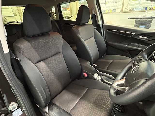 ホンダ フィット ハイブリット Fパッケージ コンフォートED 宮城県 2016(平28)年 12.1万km プレミアムディープモカパール 特別仕様車/ワンオーナー/ハイブリッド/純正メモリナビ/・CD/SD/BT/ワンセグTV/バックカメラ/ステアリングスイッチ/運転席/助手席シートヒーター/プラズマクラスター/アームレスト付センターコンソールボックス/純正キャップ付きスチール＆ノーマルタイヤ/社外アルミ＆スタッドレス積込/アイドリングストップ/プッシュスタート/スマートキー/スペアキー/保証書/取扱説明書