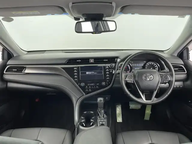 トヨタ カムリ WS 大分県 2019(令1)年 2.7万km プラチナホワイトパールマイカ 純正ナビ/CD/DVD/フルセグ/BT/AUX/電子パーキング/パワーシートD席/ETC/TVキャンセラー/トヨタセーフティーセンス/・衝突軽減ブレーキ/・レーダークルーズコントロール/・BSM/・オートハイビーム/・レーンキープアシスト/・コーナーセンサー/TRDエアロ(F/S/R)/純正アルミホイール