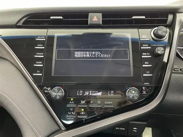 トヨタ カムリ WS 大分県 2019(令1)年 2.7万km プラチナホワイトパールマイカ 純正ナビ/CD/DVD/フルセグ/BT/AUX/電子パーキング/パワーシートD席/ETC/TVキャンセラー/トヨタセーフティーセンス/・衝突軽減ブレーキ/・レーダークルーズコントロール/・BSM/・オートハイビーム/・レーンキープアシスト/・コーナーセンサー/TRDエアロ(F/S/R)/純正アルミホイール