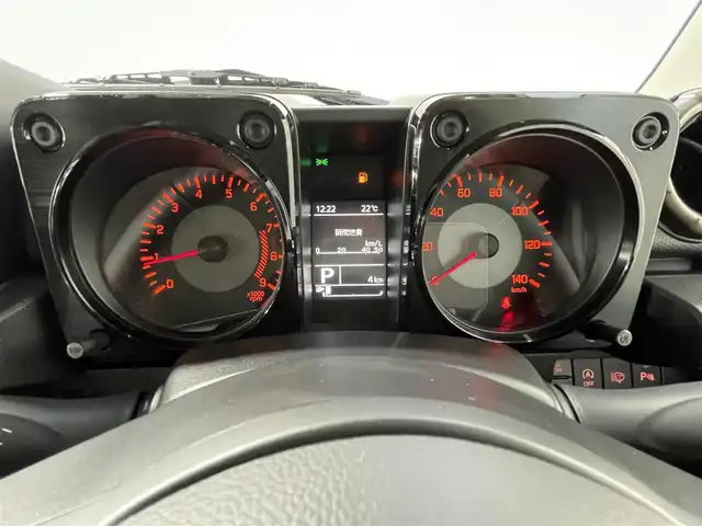スズキ ジムニー XC 大阪府 2025(令7)年 0.1千km ピュアホワイトP 未使用車　４ＷＤ　ターボ　クルコン　シートヒーター　ヘッドライトウォッシャー　レーンアシスト　アイドリングストップ　オートハイビーム　ＬＥＤヘッドライト　クリアランスソナー　ヒーテッドドアミラー