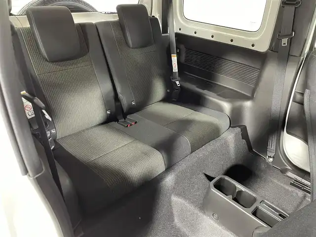 スズキ ジムニー XC 大阪府 2025(令7)年 0.1千km ピュアホワイトP 未使用車　４ＷＤ　ターボ　クルコン　シートヒーター　ヘッドライトウォッシャー　レーンアシスト　アイドリングストップ　オートハイビーム　ＬＥＤヘッドライト　クリアランスソナー　ヒーテッドドアミラー