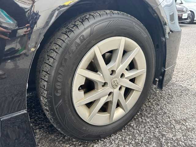 トヨタ プリウス α S 茨城県 2012(平24)年 11.3万km ブラック 純正SDナビ(NSZT-W62G)/ 【フルセグ/Bluetooth/CD/DVD/SD】/バックガイドカメラ/ETC/純正LEDヘッドライト/フォグライト/オートライト/ヘッドライトウォッシャー/スマートキー/電動格納ミラー/取扱説明書/新車時保証書/スペアキー×1