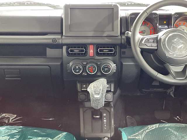 スズキ ジムニー ノマド FC 神奈川県 2025(令7)年 0.1千km ベージュⅡ 登録済未使用車/スズキセーフティサポート/4WD/シートヒーター/ダウンヒルアシストコントロール/革巻きステアリング/ステアリングスイッチ/Autoライト/アイドリングストップ機能/コーナーセンサー/ヘッドライトレベライザー/ヘッドライトウォッシャー/LEDヘッドライト/フォグランプ/電動格納ミラー/ウィンカーミラー/背面タイヤ/純正15インチアルミホイール